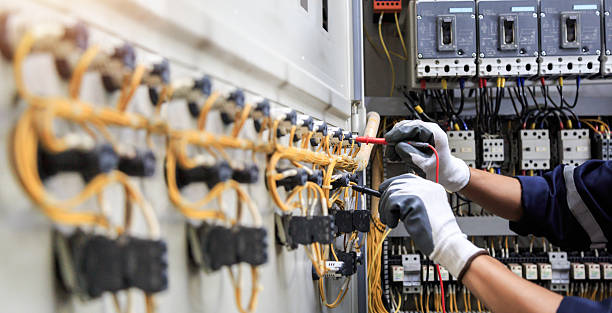 Professional Electrician technician working in Fair Oaks, VA
